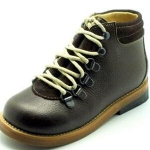 Calçado Pediátrico com Correções