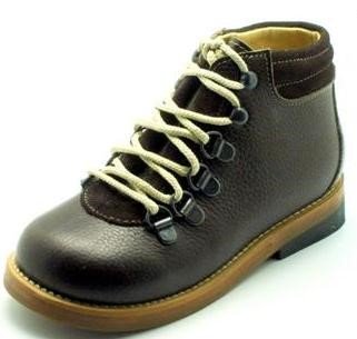 Calçado Pediátrico com Correções